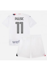 AC Milan Christian Pulisic #11 Jalkapallovaatteet Lasten Vieraspeliasu 2023-24 Lyhythihainen (+ Lyhyet housut)